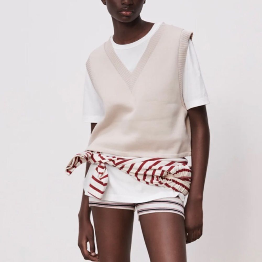 Zara Cropped Vest size Medium - Picture 3 of 9